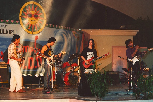 the band in Amphitheatre