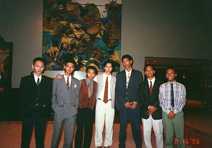ex-Sunway College students